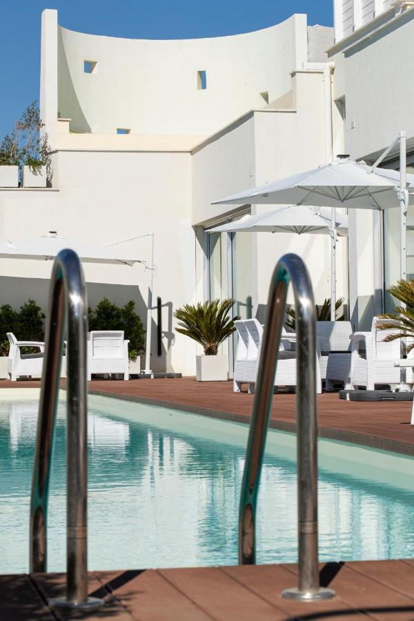 Hotel New Bussola Quartu SantʼElena Esterno foto